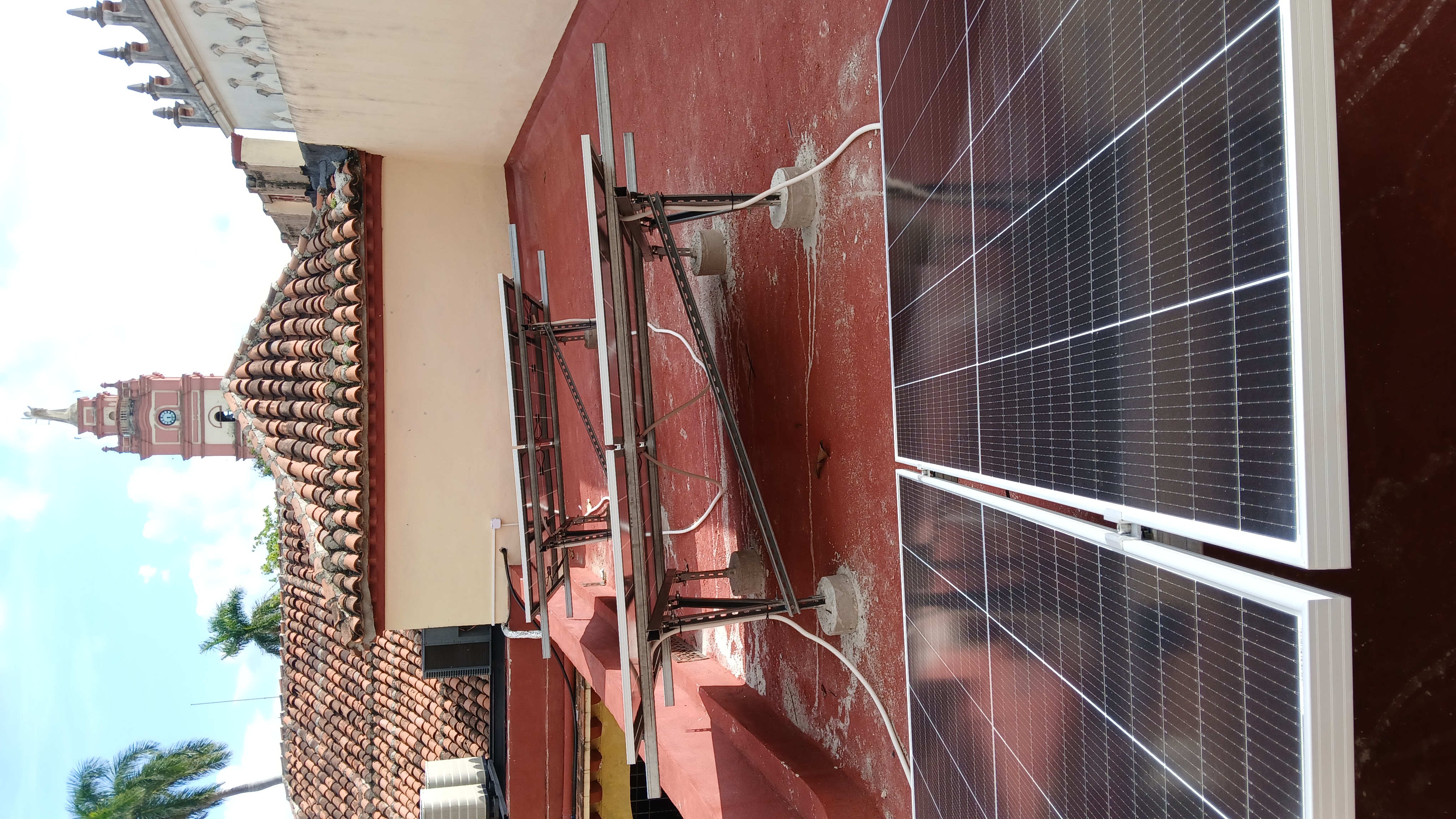 Hotel Sol y Mar - Instalación techo